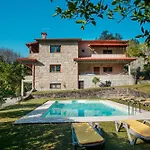 Nyaraló Casa Flores Amares