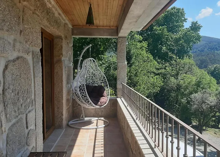 Casa Flores * Amares